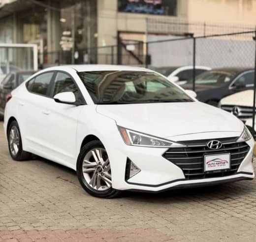 Hyundai Elantra SEL
