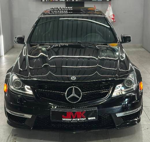 Mercedes-Benz C63 AMG