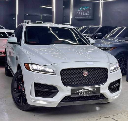 Jaguar F-PACE R Sport V4
