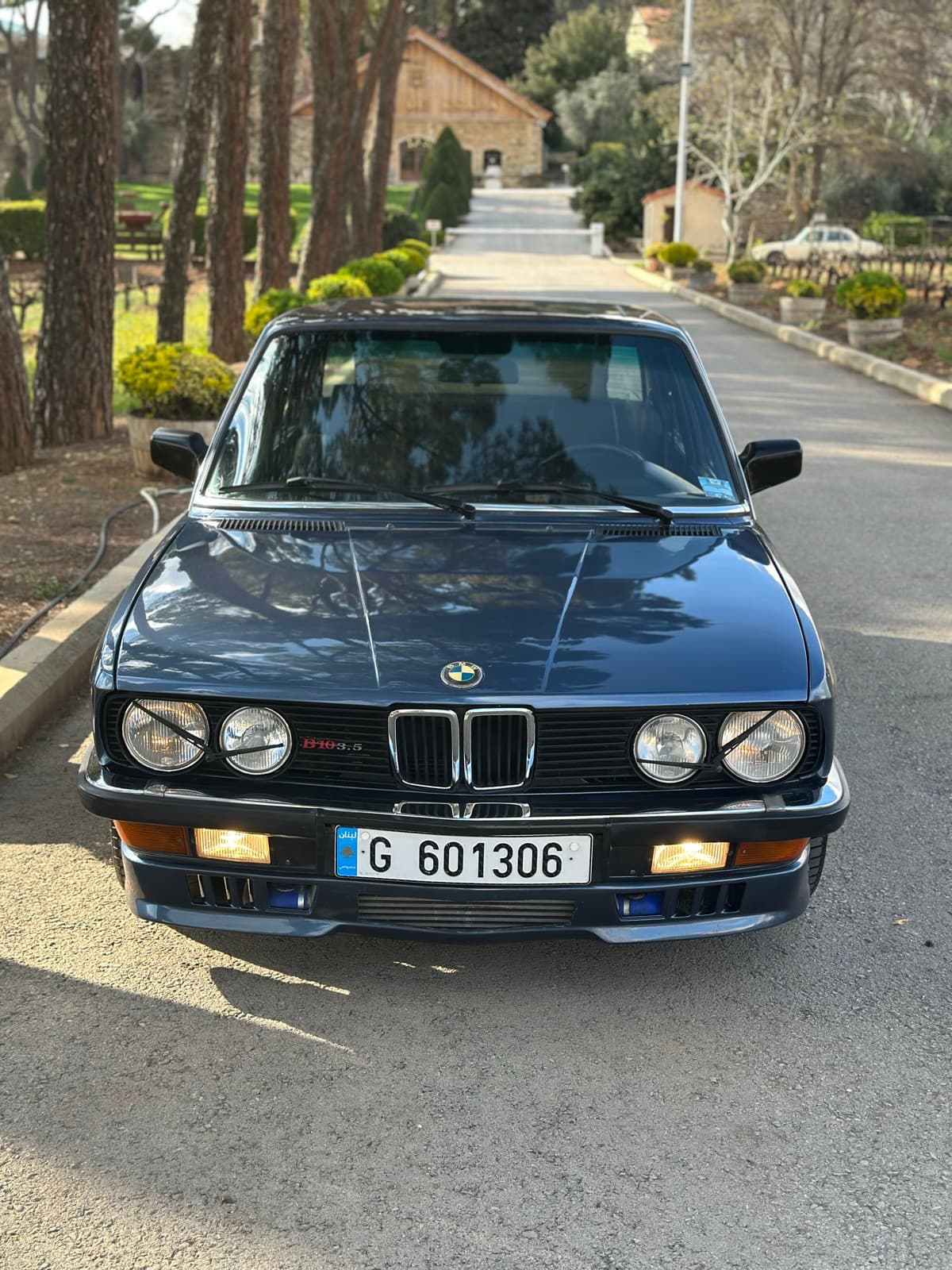BMW 528i