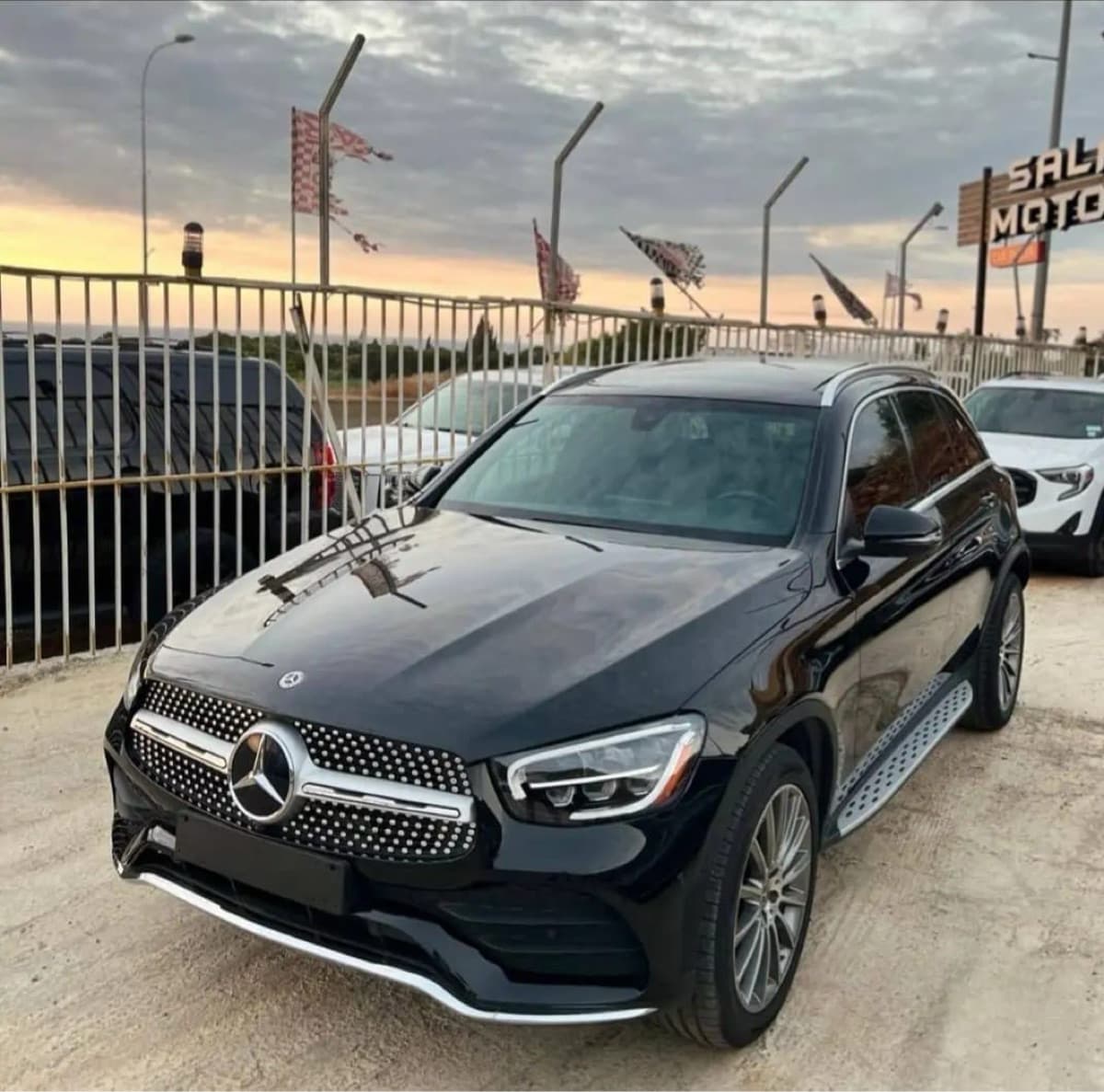 Mercedes-Benz GLC300