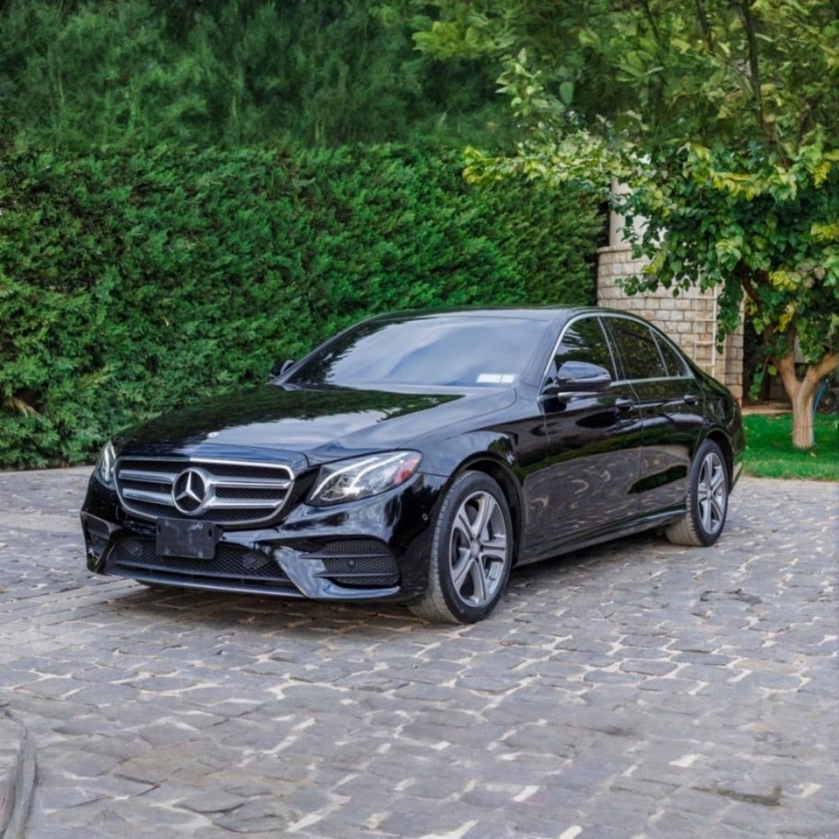 Mercedes-Benz E300 4Matic