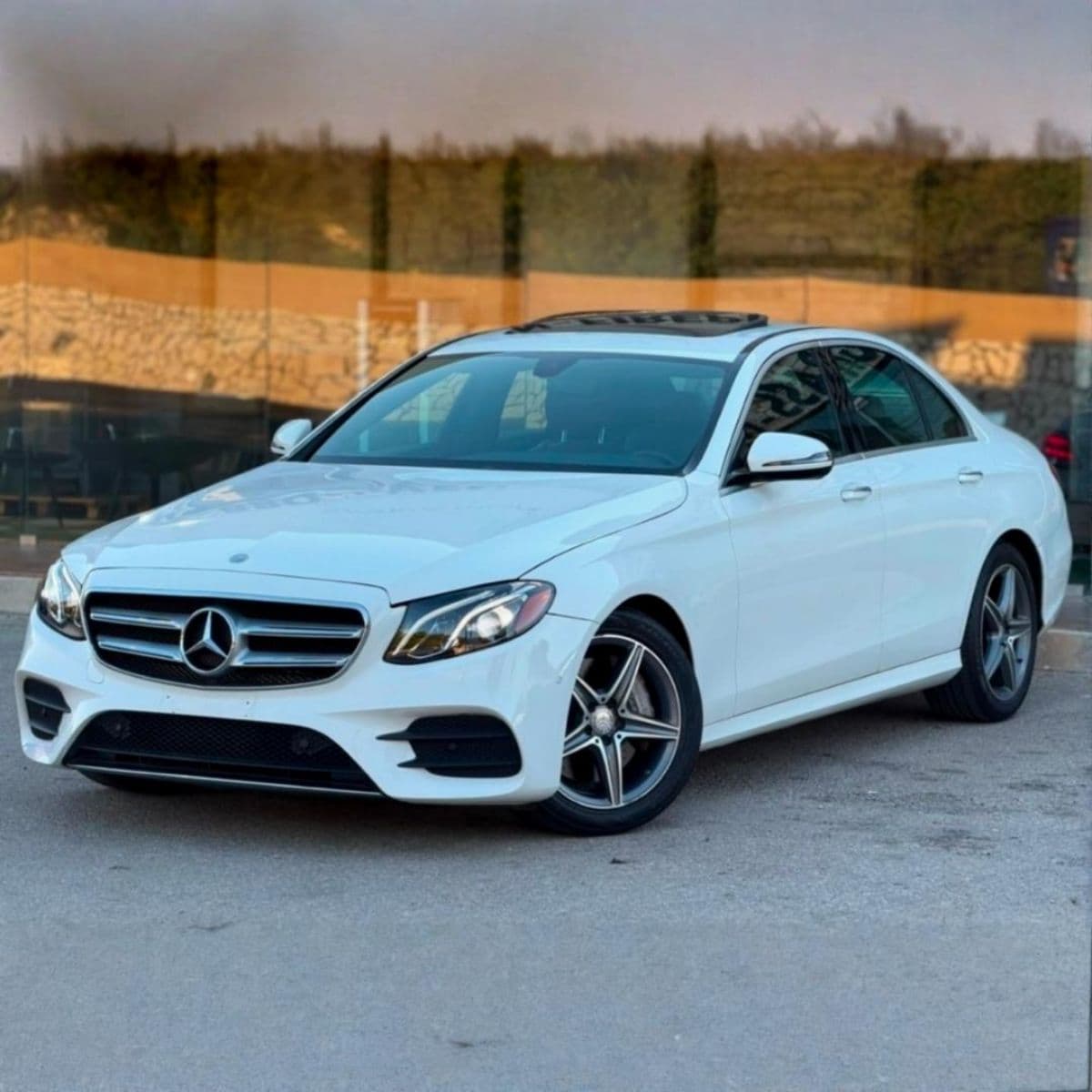 Mercedes-Benz E300