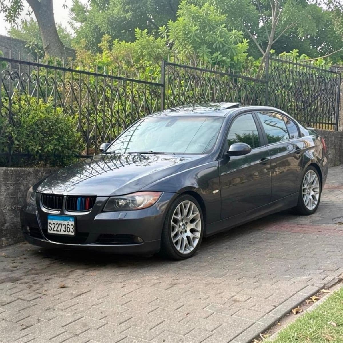 BMW 328i