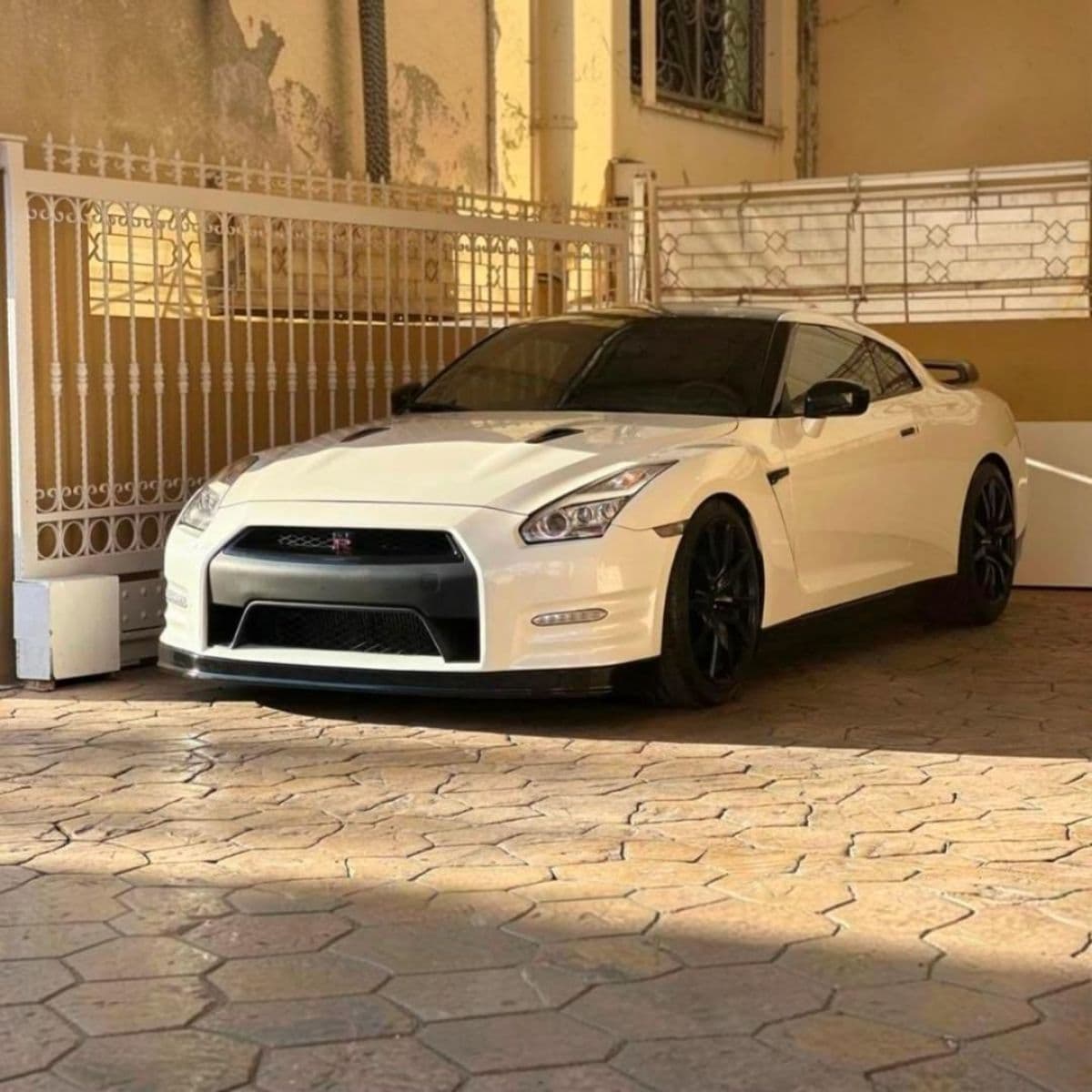 2016 Nissan GT-R Black Edition