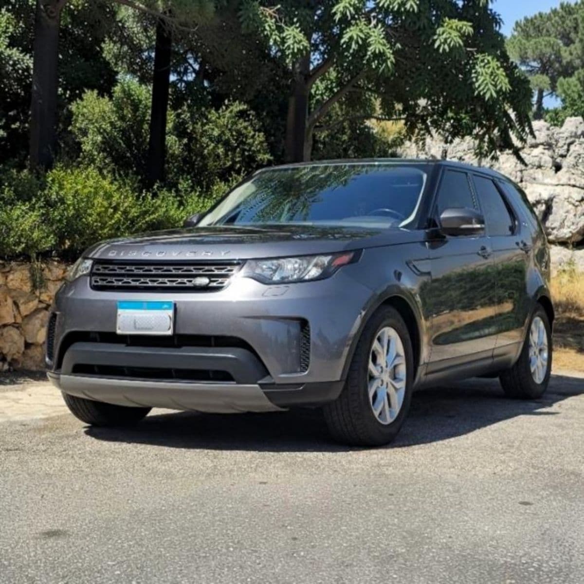 Land Rover Discovery 5