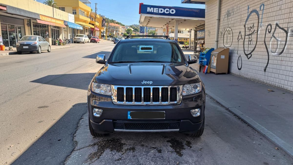 Jeep Grand Cherokee Limited 2.4L
