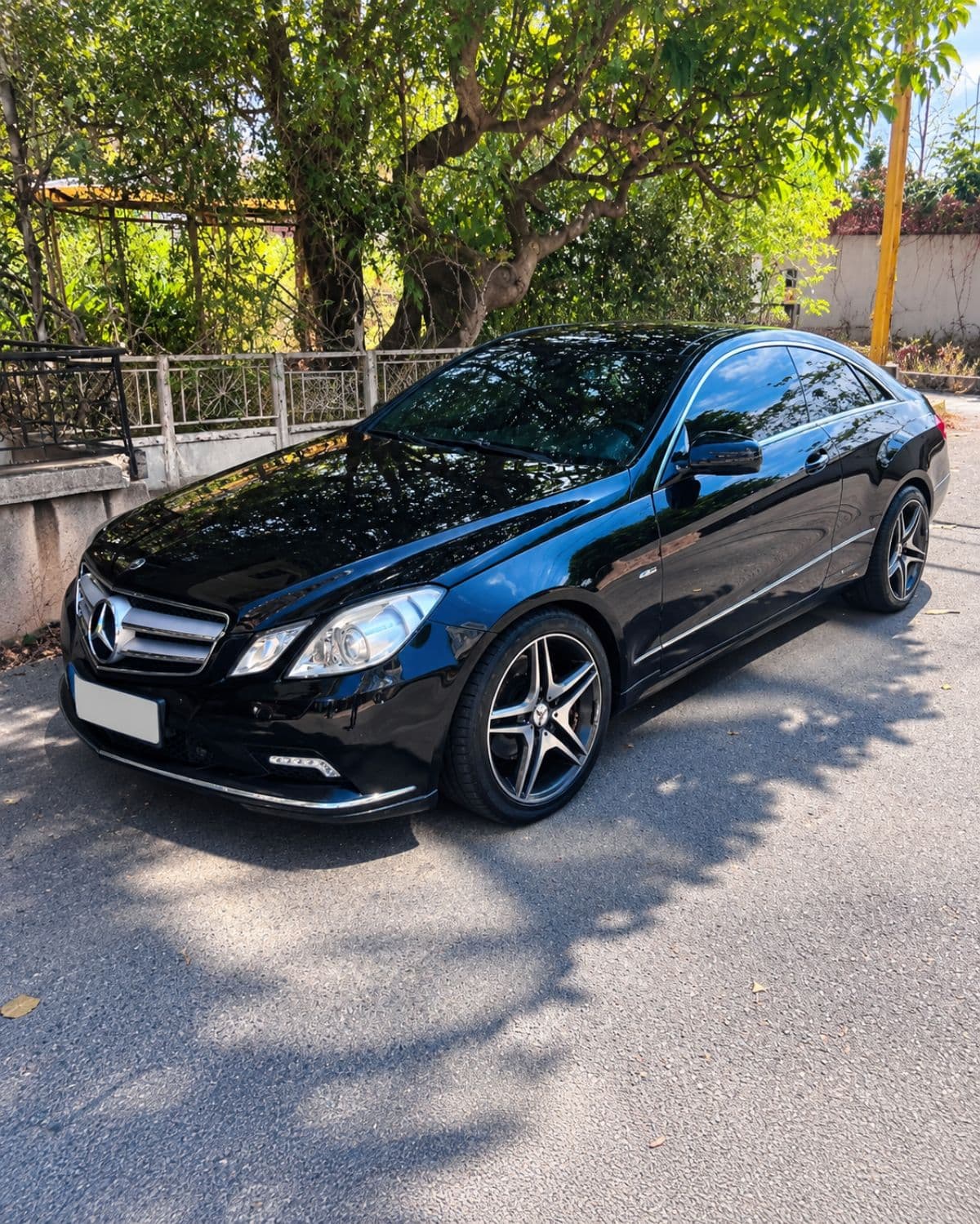 Mercedes-Benz E350 Coupe