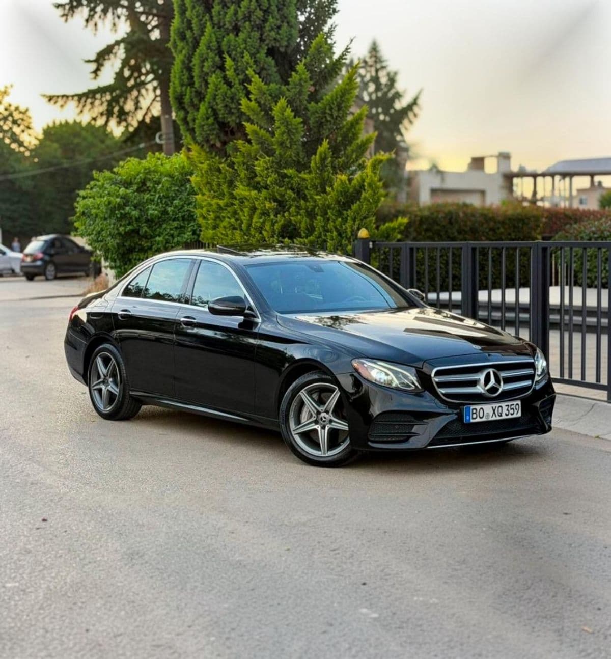 Mercedes-Benz E300 4MATIC