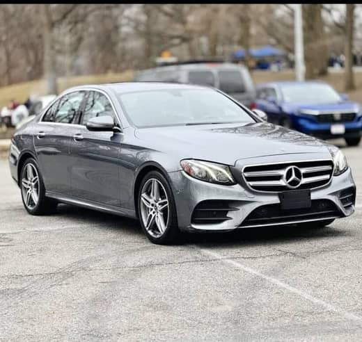 Mercedes-Benz E300 4Matic
