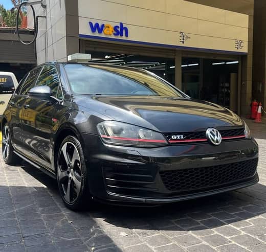 Volkswagen Golf GTI