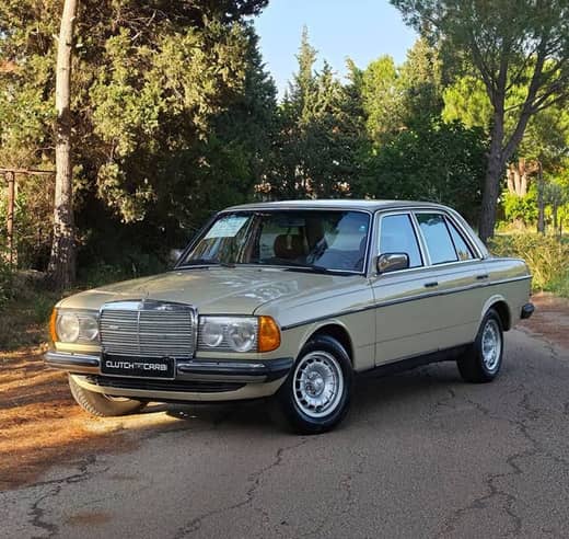 Mercedes-Benz 230E