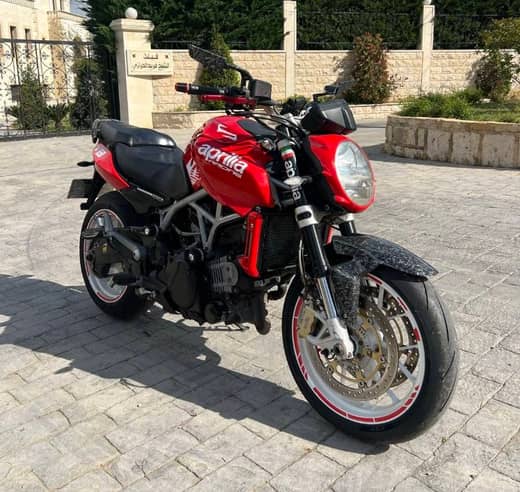 Aprilia Mana 850