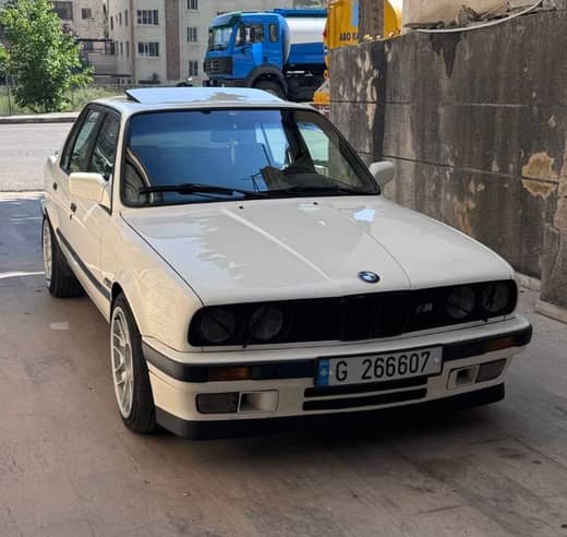BMW 325i