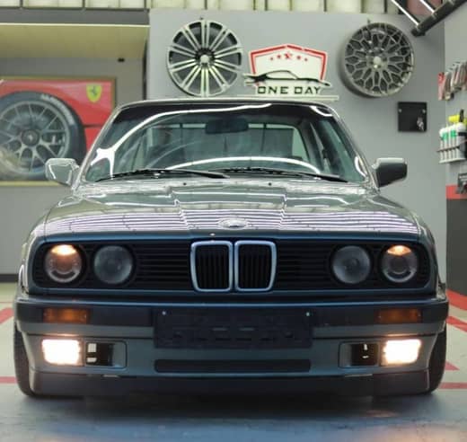 BMW E30