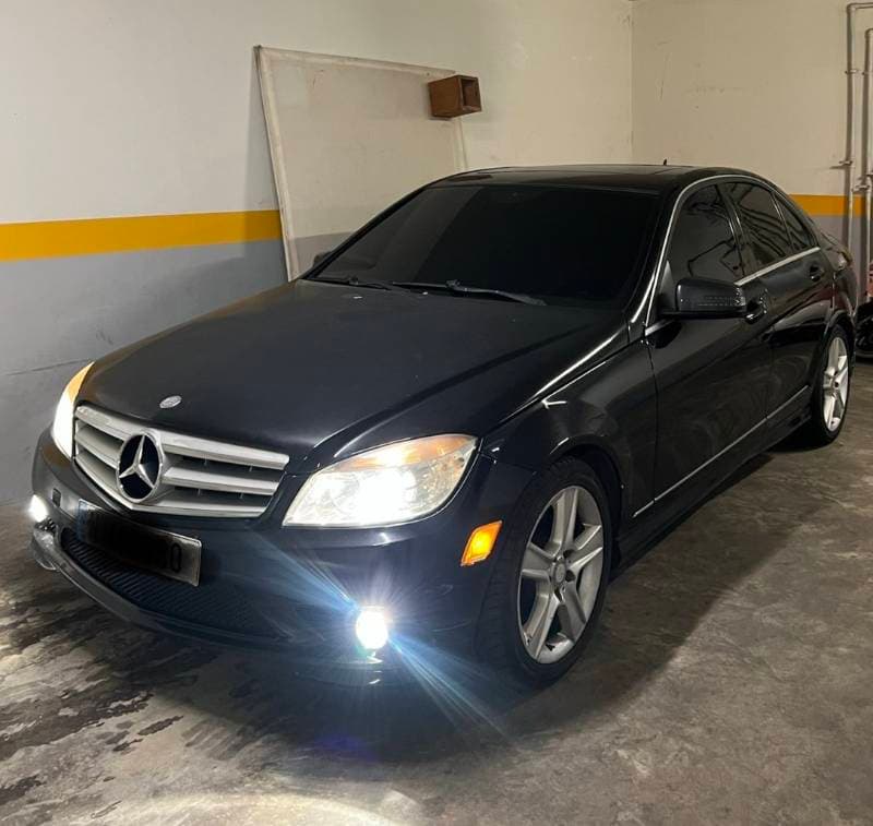 Mercedes-Benz C300