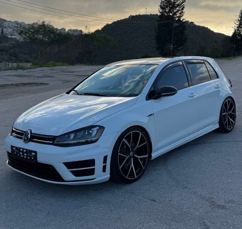 Volkswagen Golf R