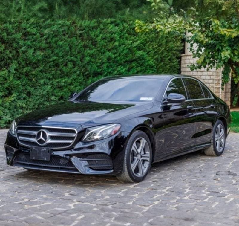 Mercedes-Benz E300 4Matic
