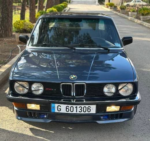 BMW 528i