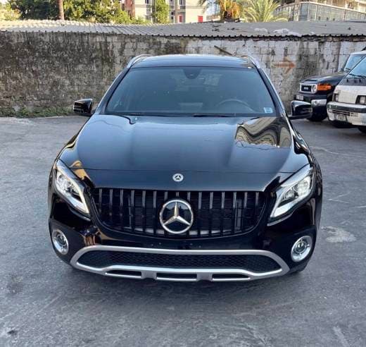 Mercedes-Benz GLA250 4Matic