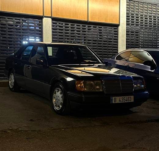 Mercedes-Benz E300-24