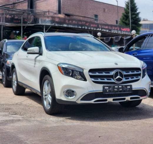 Mercedes-Benz GLA250 4Matic