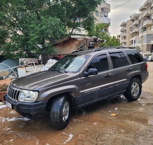 Jeep Grand Cherokee Laredo