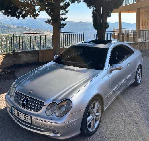 Mercedes-Benz CLK320