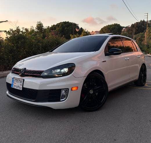 Volkswagen Golf GTI