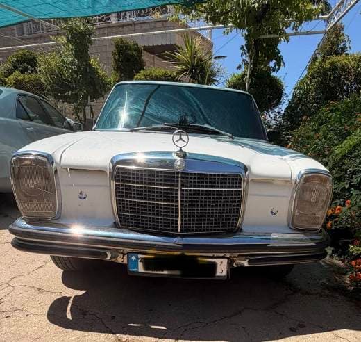 Mercedes-Benz 200