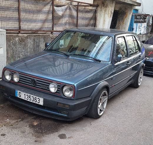 Volkswagen Golf 2 GTI