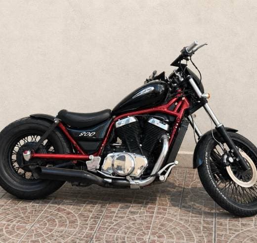 Suzuki Intruder