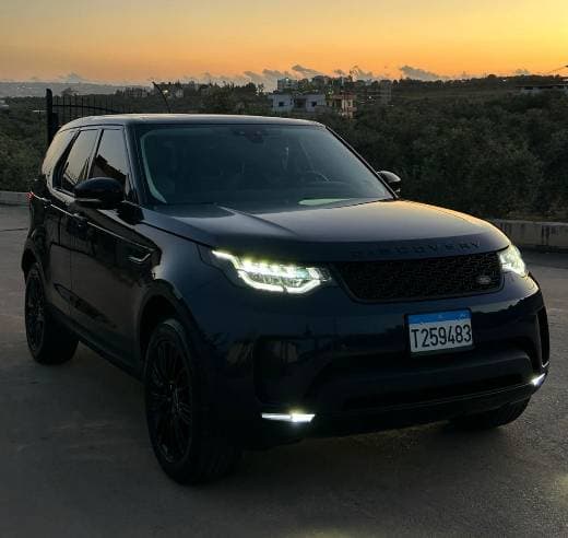 Land Rover Discovery 5