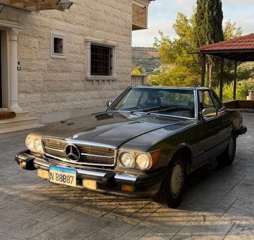 Mercedes-Benz 560SL R107