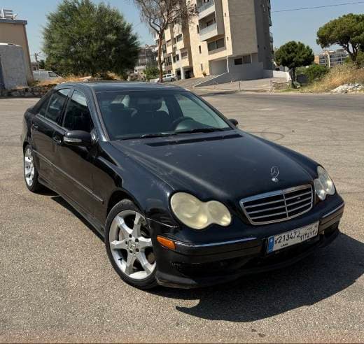 Mercedes-Benz C230