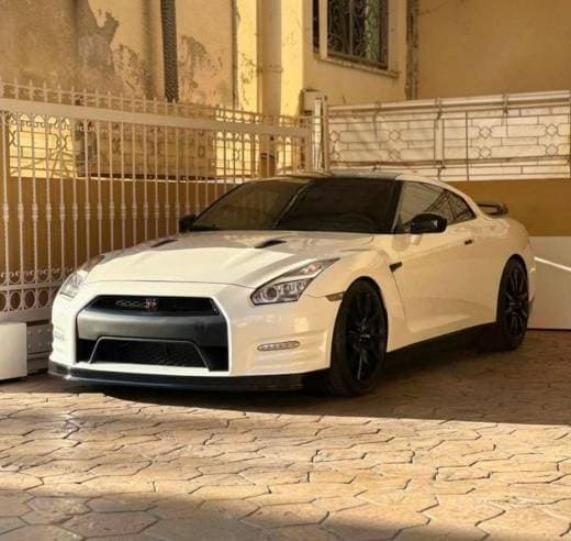 2016 Nissan GT-R Black Edition