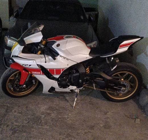 Yamaha YZF-R1