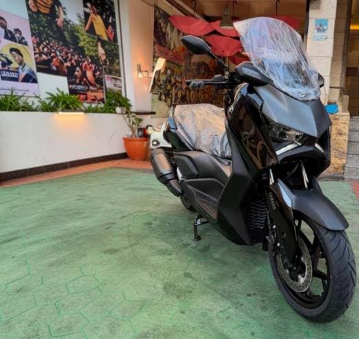 Yamaha XMAX 300