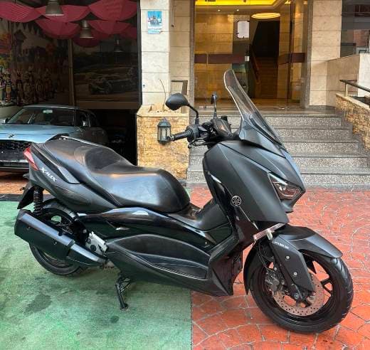 Yamaha XMAX 300