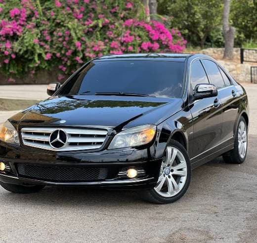 Mercedes-Benz C200