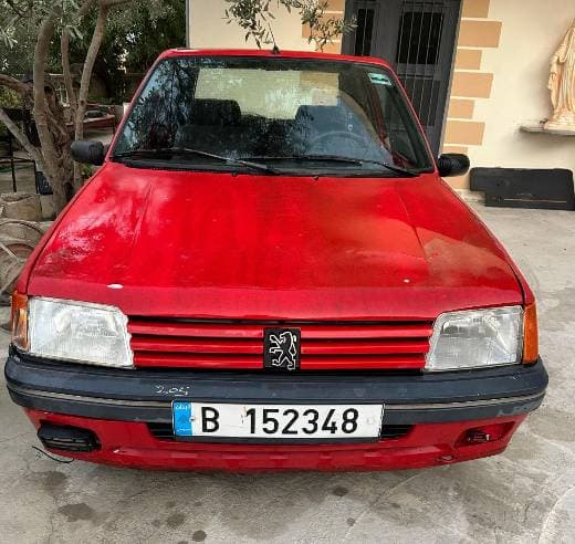 Peugeot 205