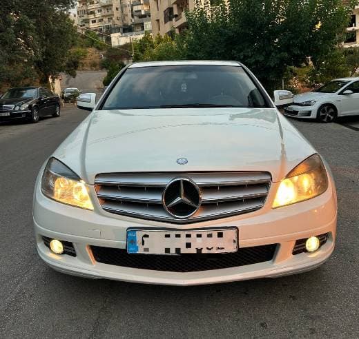 Mercedes-Benz C180