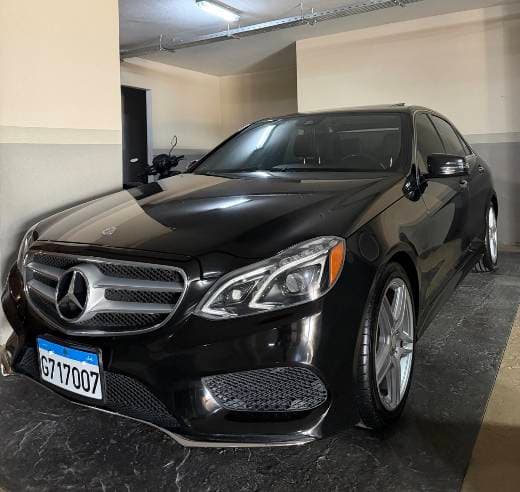 Mercedes-Benz E300 4MATIC