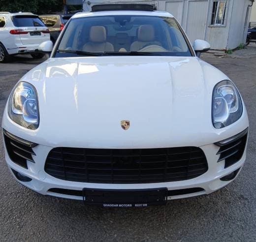 Porsche Macan S