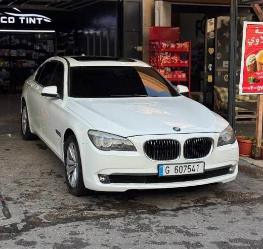 BMW 740i