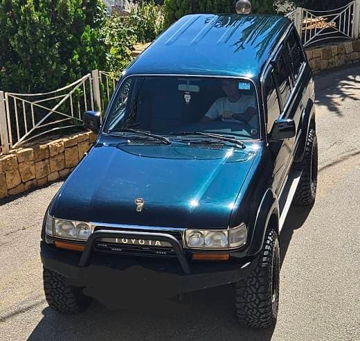 Toyota Land Cruiser fj80