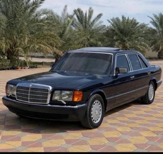 Mercedes-Benz 560SEL