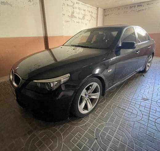 BMW 528i