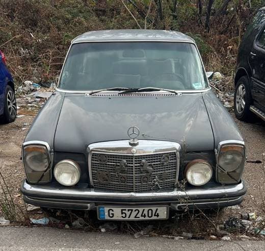 Mercedes-Benz E200