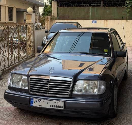 Mercedes-Benz E300